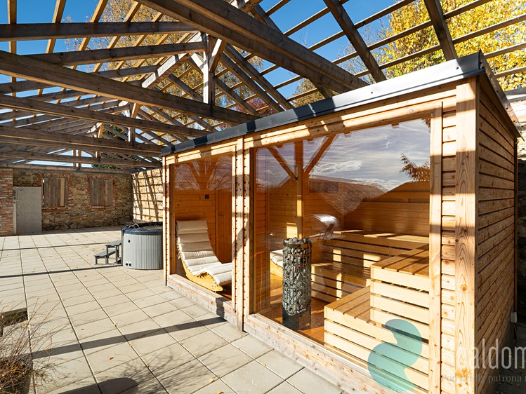 Prodej chalupy 267 m², pozemek 1 528 m² - foto 1