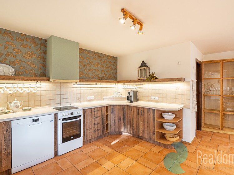 Prodej chalupy 267 m², pozemek 1 528 m² - foto 7