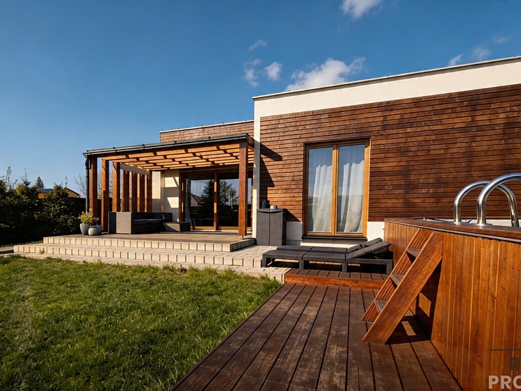 Prodej rodinného domu 125 m², pozemek 861 m² - foto 1