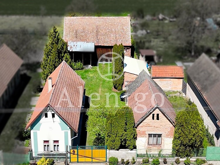 Prodej chalupy 189 m², pozemek 1 566 m² - foto 1