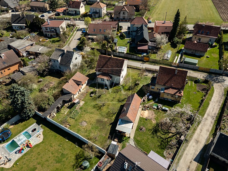 Prodej rodinného domu 127 m², pozemek 886 m² - foto 3