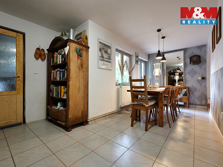 Prodej rodinného domu 200 m², pozemek 275 m² - foto 8
