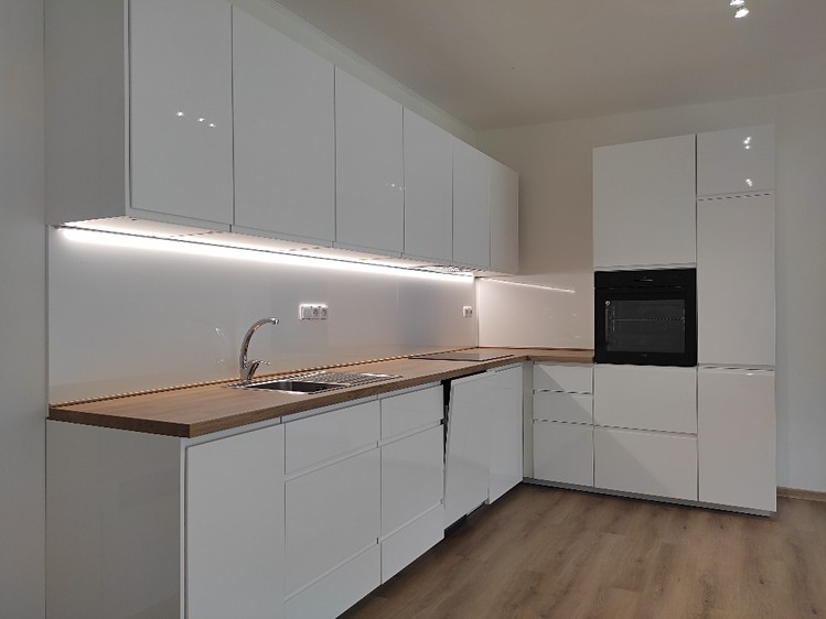 Prodej rodinného domu 92 m², pozemek 380 m² - foto 7