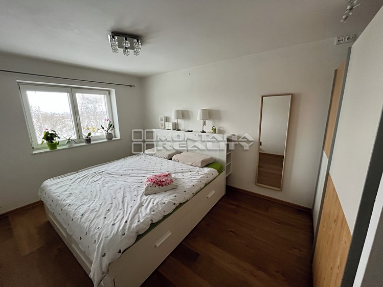 Prodej rodinného domu 234 m², pozemek 559 m² - foto 8