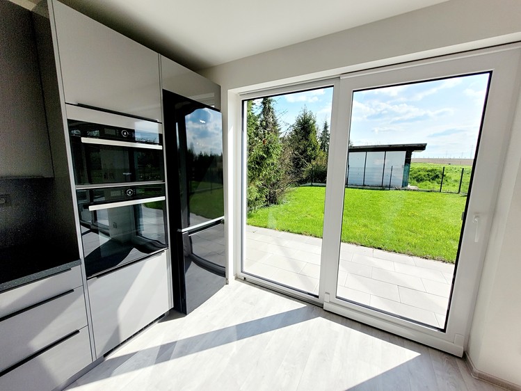 Prodej rodinného domu 172 m², pozemek 347 m² - foto 4