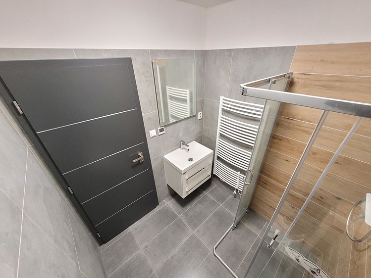 Prodej rodinného domu 172 m², pozemek 347 m² - foto 7