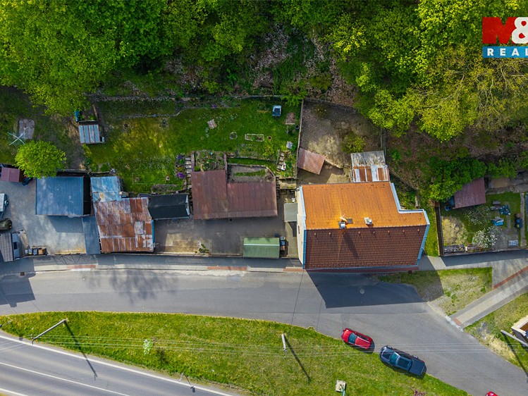 Prodej rodinného domu 111 m², pozemek 663 m² - foto 2