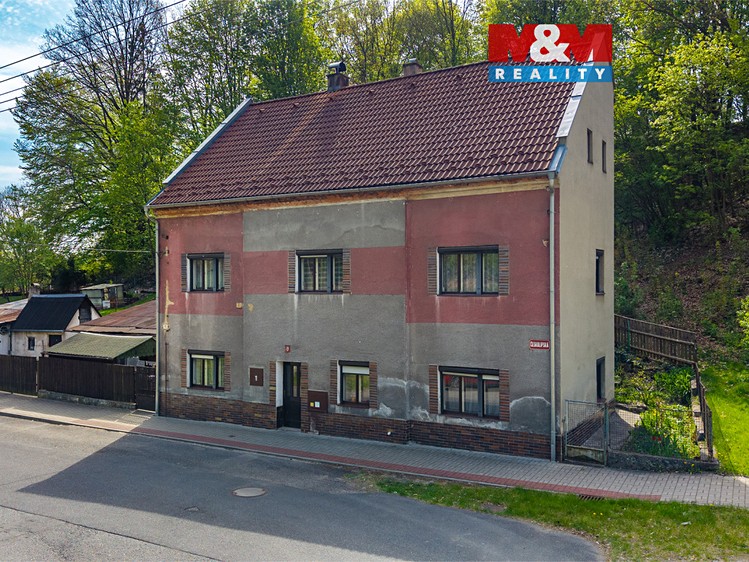 Prodej rodinného domu 111 m², pozemek 663 m² - foto 1