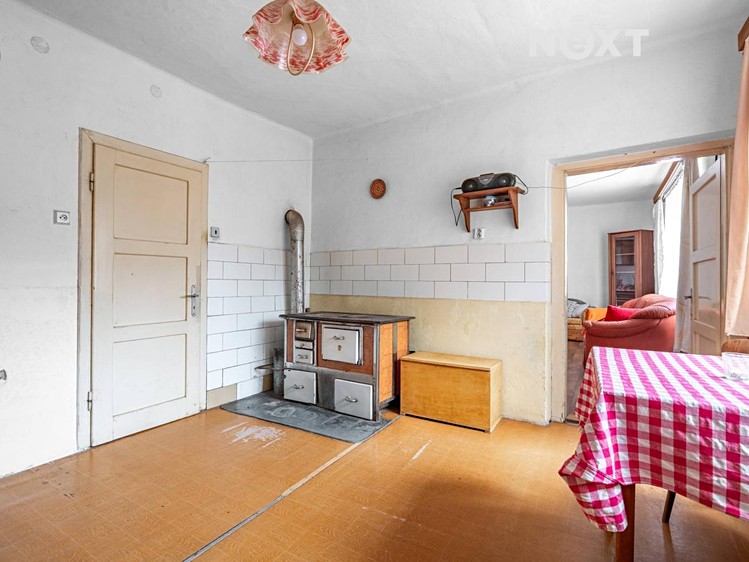 Prodej rodinného domu 190 m², pozemek 1 025 m² - foto 8
