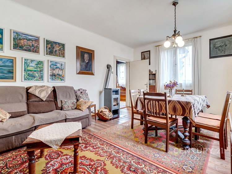 Prodej rodinného domu 182 m², pozemek 1 250 m² - foto 5