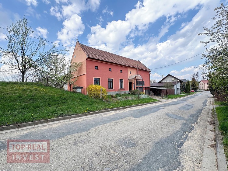 Prodej rodinného domu 155 m², pozemek 1 675 m² - foto 1