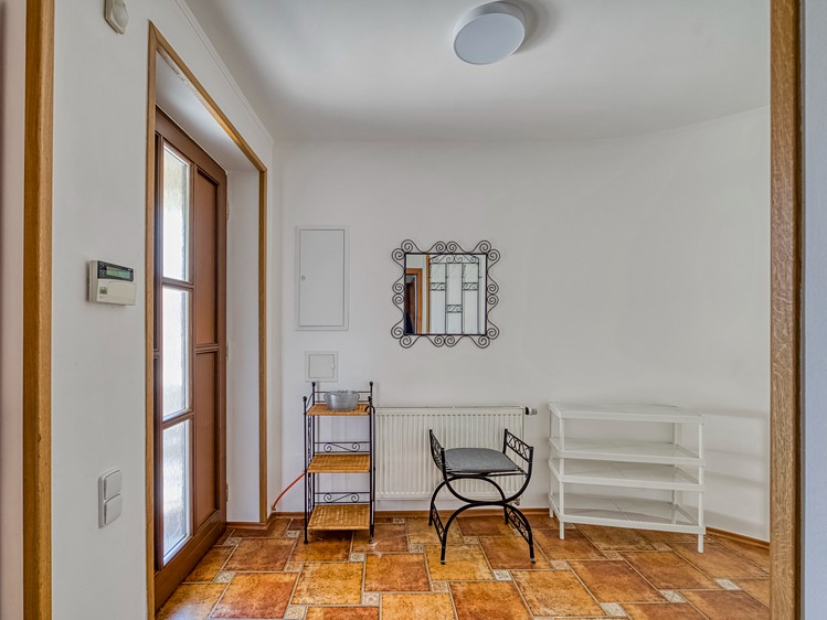 Prodej rodinného domu 190 m², pozemek 201 m² - foto 6