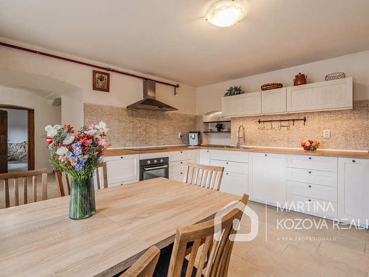Prodej  rodinného domu 165 m², pozemek 857 m² - foto 3