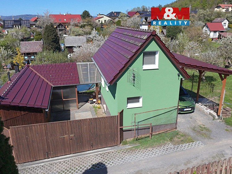 Prodej chaty 29 m², pozemek 338 m² - foto 1