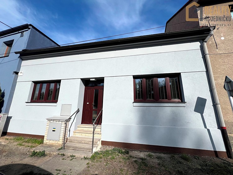 Prodej rodinného domu 76 m², pozemek 361 m² - foto 1