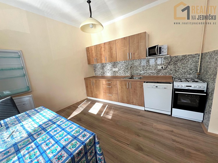 Prodej rodinného domu 76 m², pozemek 361 m² - foto 6