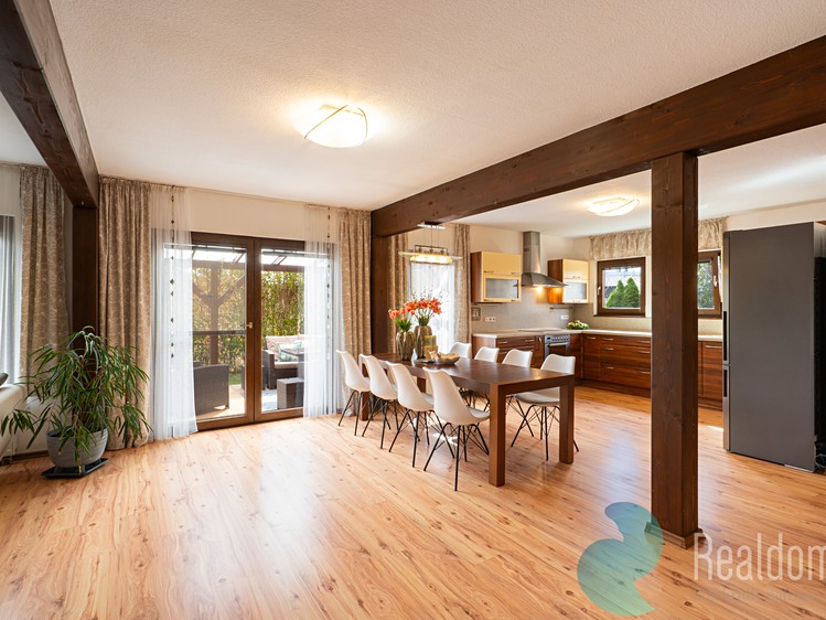 Prodej rodinného domu 146 m², pozemek 702 m² - foto 6