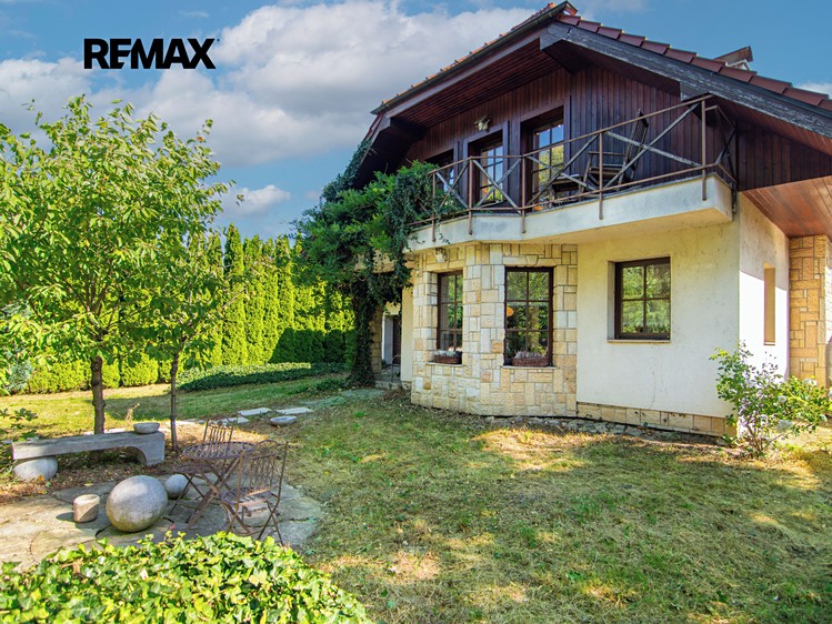 Prodej rodinného domu 156 m², pozemek 950 m² - foto 4