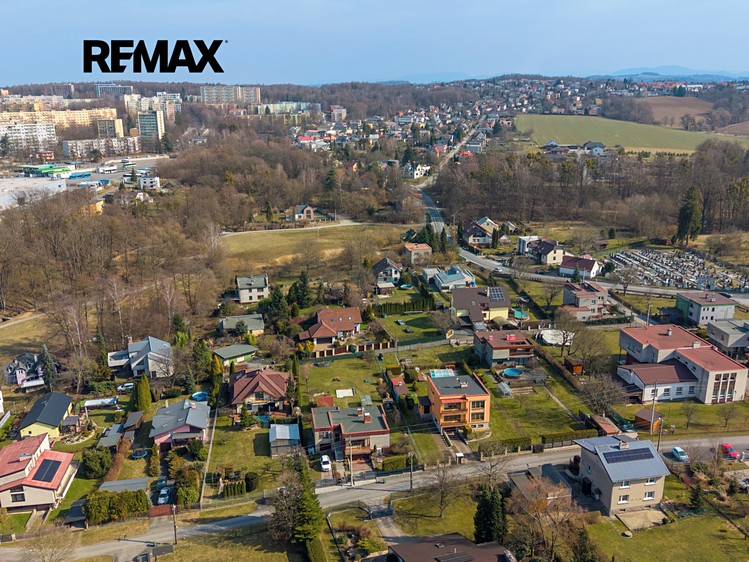 Prodej vícegeneračního domu 150 m², pozemek 1 368 m² - foto 4