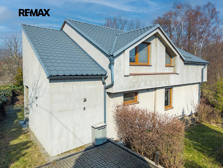 Prodej vícegeneračního domu 150 m², pozemek 1 368 m² - foto 1