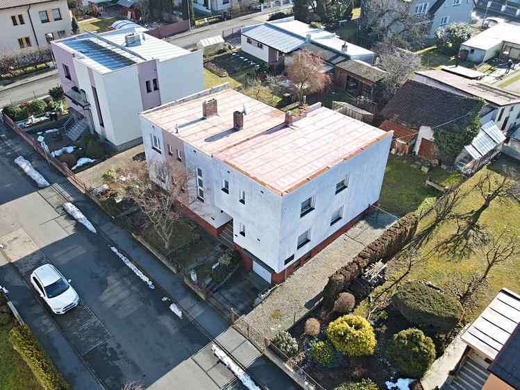 Prodej rodinného domu 143 m², pozemek 183 m² - foto 2