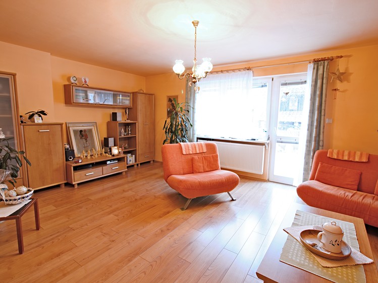 Prodej rodinného domu 143 m², pozemek 183 m² - foto 8