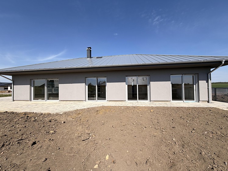 Prodej rodinného domu 200 m², pozemek 841 m² - foto 3
