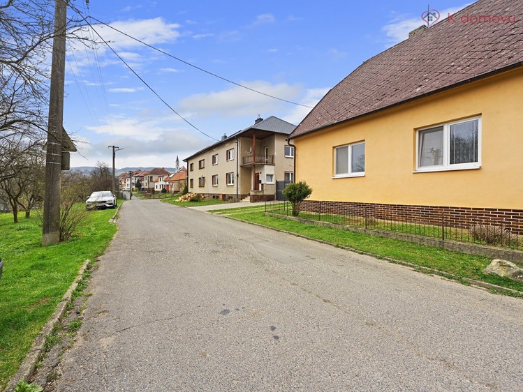 Prodej rodinného domu 122 m², pozemek 755 m² - foto 2