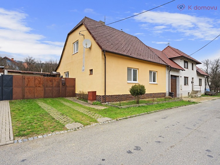 Prodej rodinného domu 122 m², pozemek 755 m² - foto 1