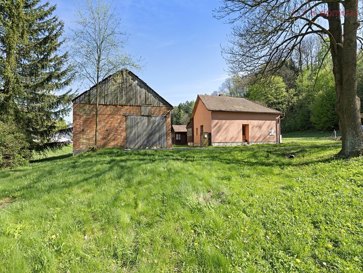 Prodej rodinného domu 103 m², pozemek 4 259 m² - foto 2