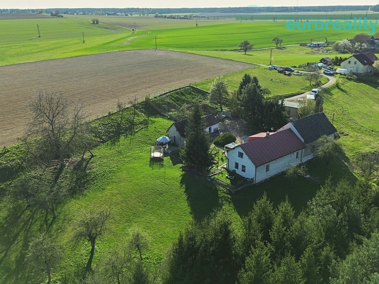 Prodej zemědělské usedlosti 195 m², pozemek 9 893 m² - foto 1