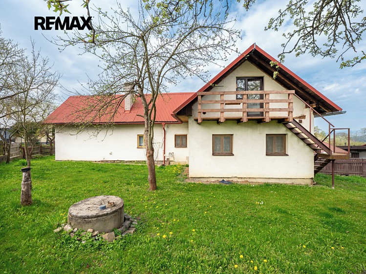 Prodej rodinného domu 156 m², pozemek 288 m² - foto 1