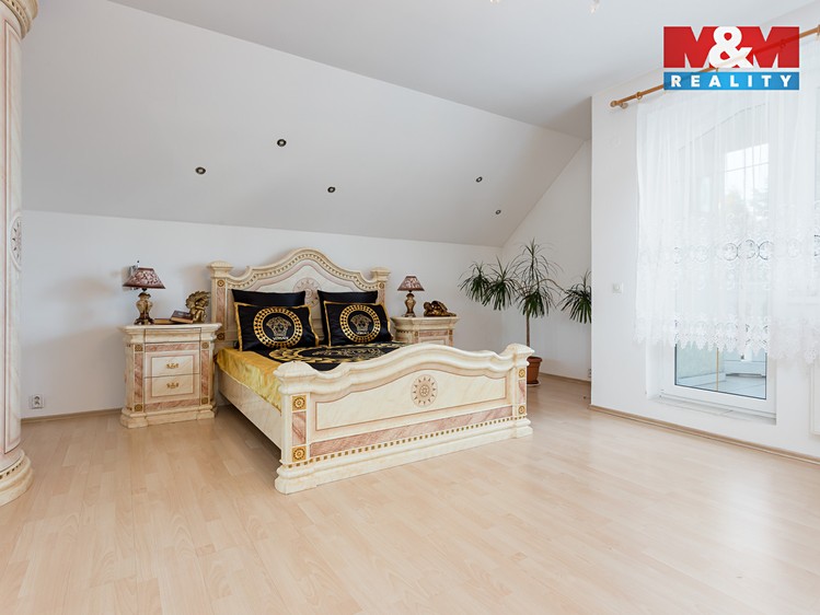 Prodej rodinného domu 350 m², pozemek 2 588 m² - foto 7