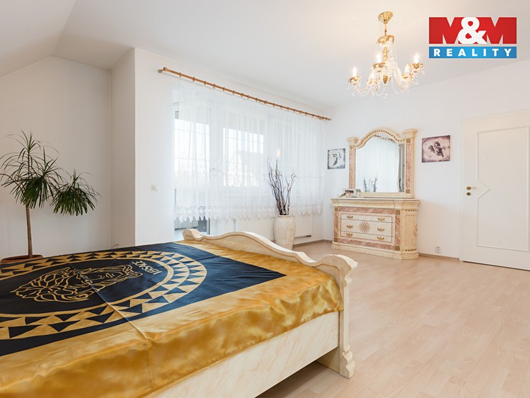 Prodej rodinného domu 350 m², pozemek 2 588 m² - foto 6
