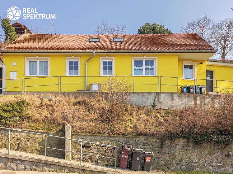 Prodej  vícegeneračního domu 175 m², pozemek 596 m² - foto 3