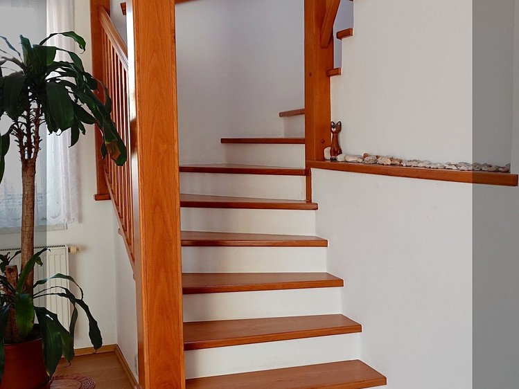 Prodej rodinného domu 221 m², pozemek 448 m² - foto 5