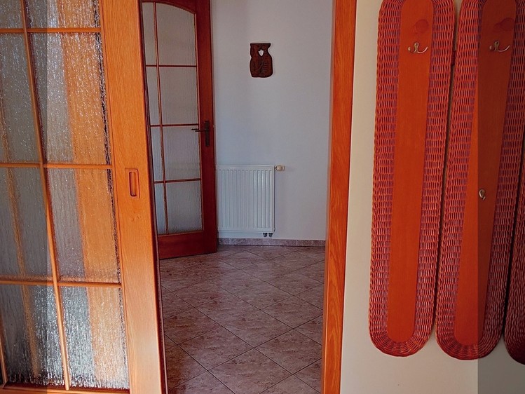 Prodej rodinného domu 221 m², pozemek 448 m² - foto 8