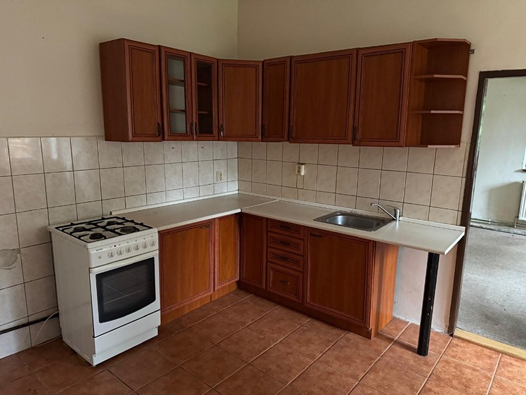 Prodej rodinného domu 171 m², pozemek 2 299 m² - foto 3