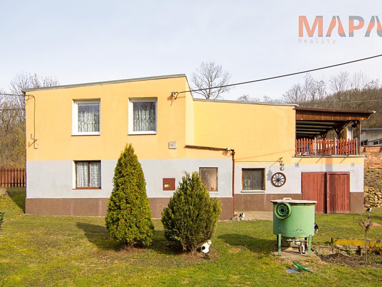 Prodej rodinného domu 200 m², pozemek 1 174 m² - foto 1