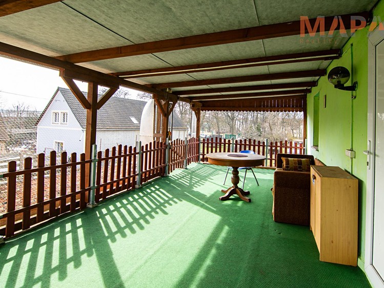Prodej rodinného domu 200 m², pozemek 1 174 m² - foto 3