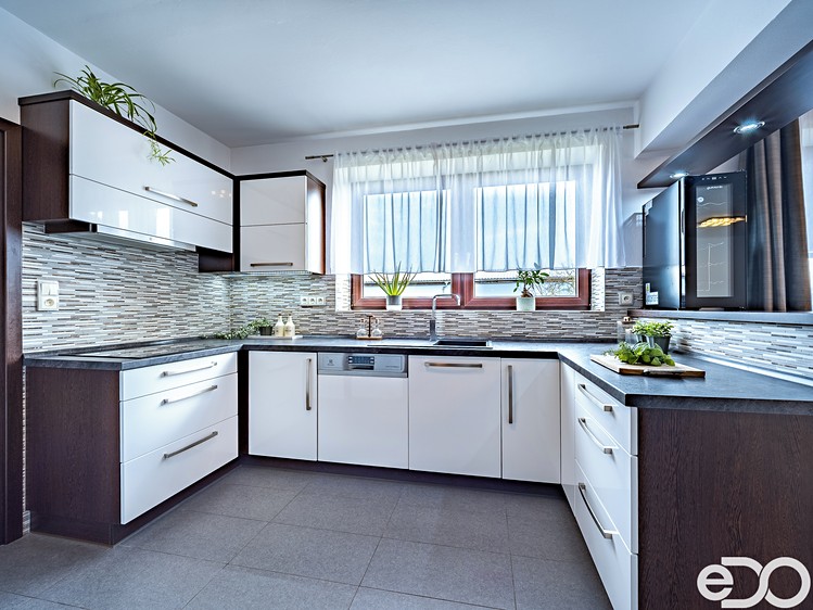 Prodej rodinného domu 155 m², pozemek 737 m² - foto 3