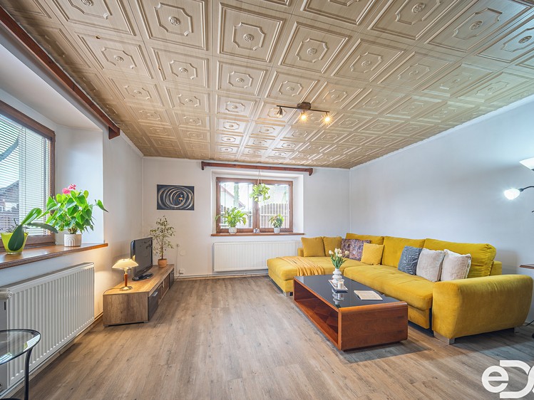 Prodej rodinného domu 171 m², pozemek 1 515 m² - foto 5