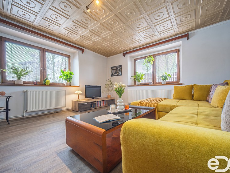 Prodej rodinného domu 171 m², pozemek 1 515 m² - foto 8