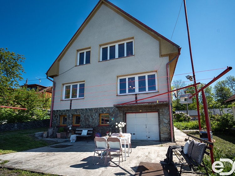 Prodej rodinného domu 149 m², pozemek 1 257 m² - foto 1