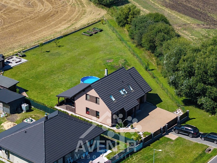 Prodej rodinného domu 170 m², pozemek 1 474 m² - foto 1