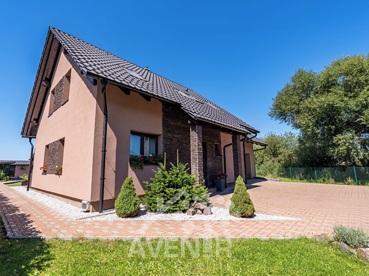 Prodej rodinného domu 170 m², pozemek 1 474 m² - foto 2