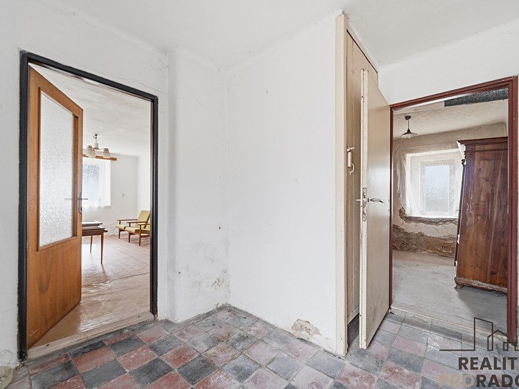 Prodej rodinného domu 122 m², pozemek 561 m² - foto 3