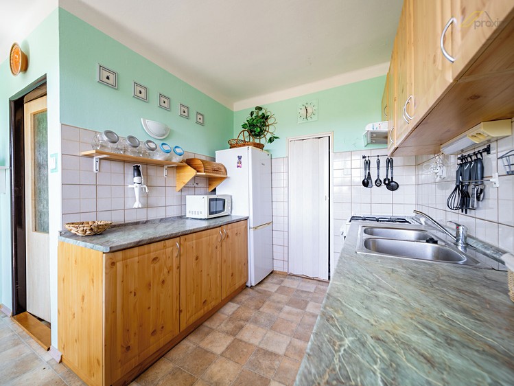 Prodej  rodinného domu 230 m², pozemek 563 m² - foto 6