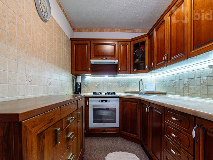 Prodej rodinného domu 230 m², pozemek 906 m² - foto 4