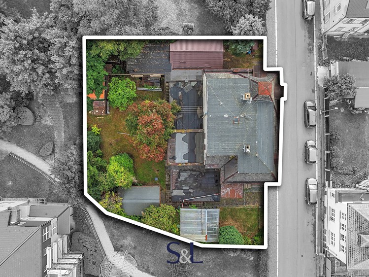 Prodej  rodinného domu 280 m², pozemek 888 m² - foto 4